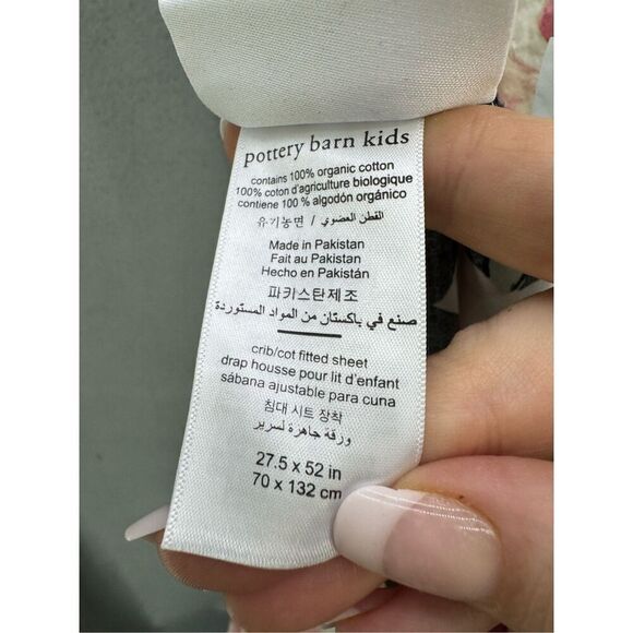 Emily & Merritt Pottery Barn Kids Black Bed Of Roses Organic Crib Fitted Sheet - Picture 5 of 7